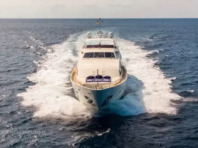 Ferretti Yachts 112