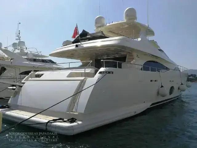 Ferretti Yachts 97 Custom Line