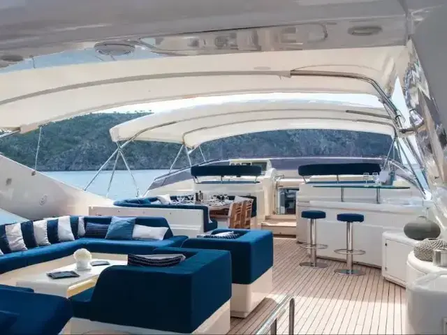 Ferretti Yachts 112