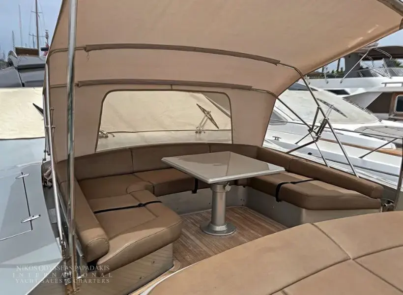 2014 Pershing 82