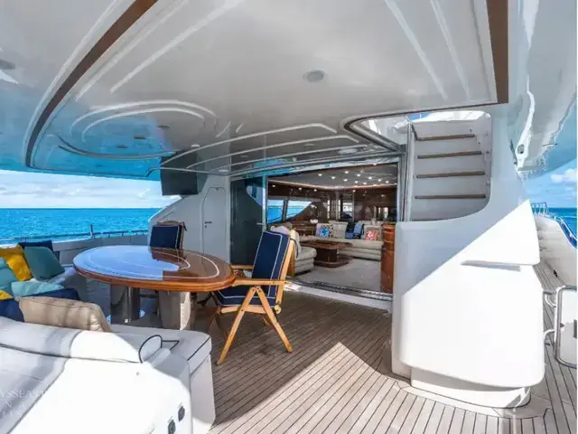 Ferretti Yachts 94