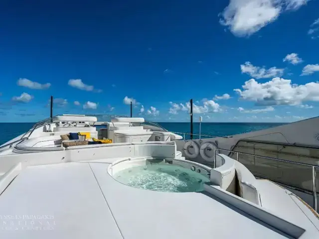 Ferretti Yachts 94