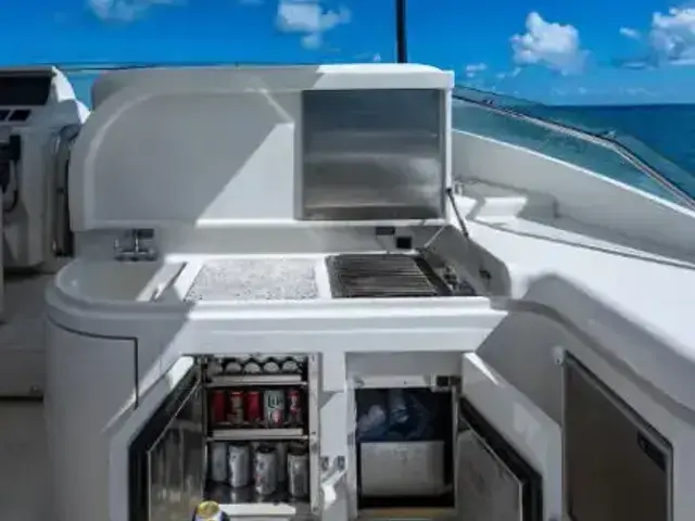 Ferretti Yachts 94