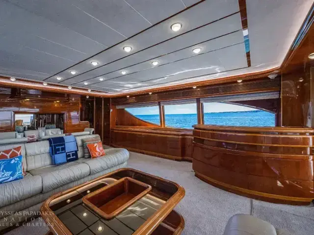 Ferretti Yachts 94