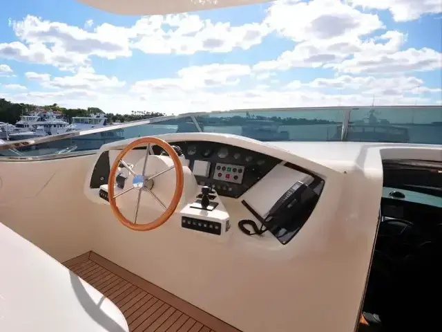 Azimut Grande 105