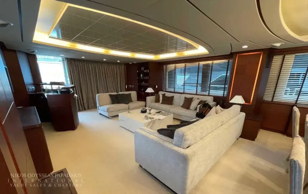 2008 Azimut 105