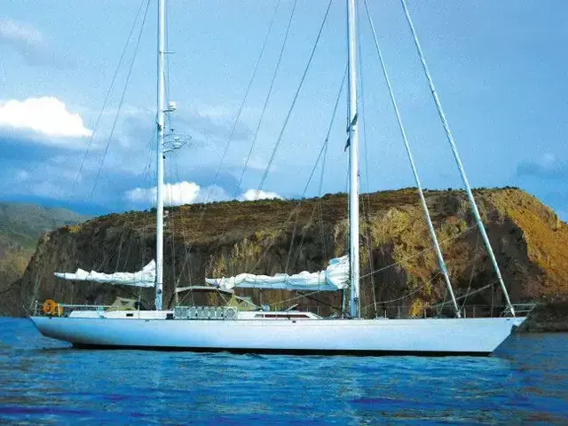 ROYAL HUISMAN 82ft.