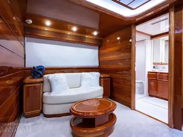 Ferretti Yachts Custom Line 94