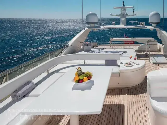 Ferretti Yachts 80