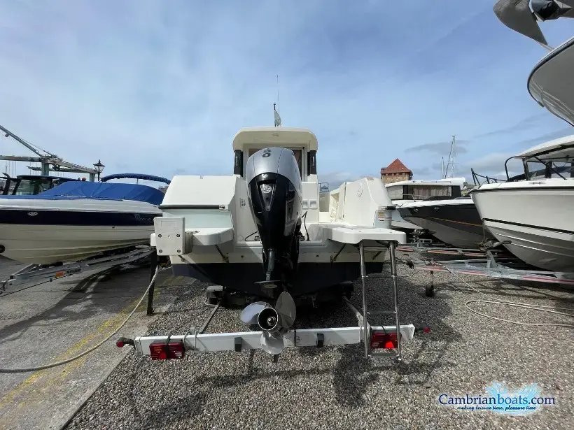 2016 Quicksilver 675 pilothouse