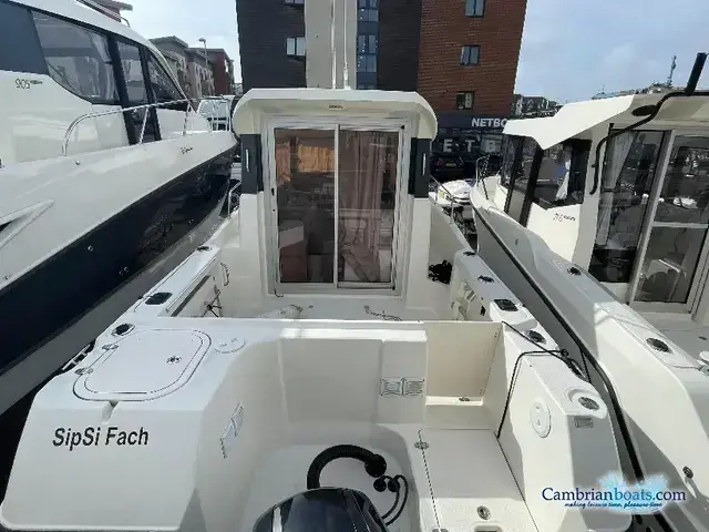 Quicksilver 675 Pilothouse