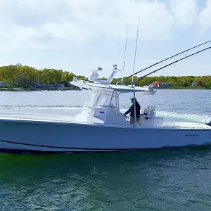 2017 Regulator Boats 34SS