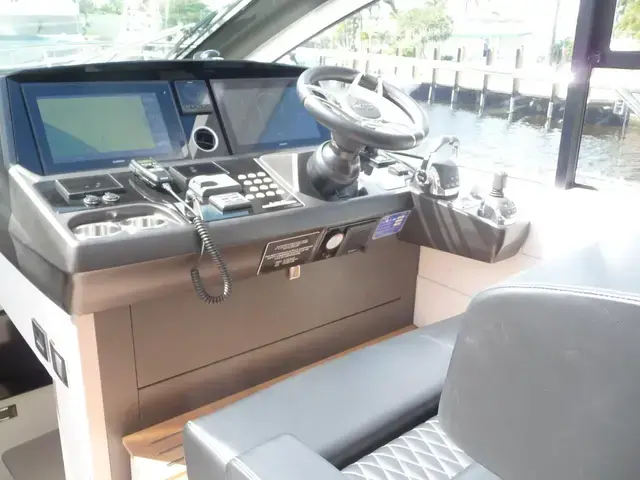 Sunseeker Predator 50