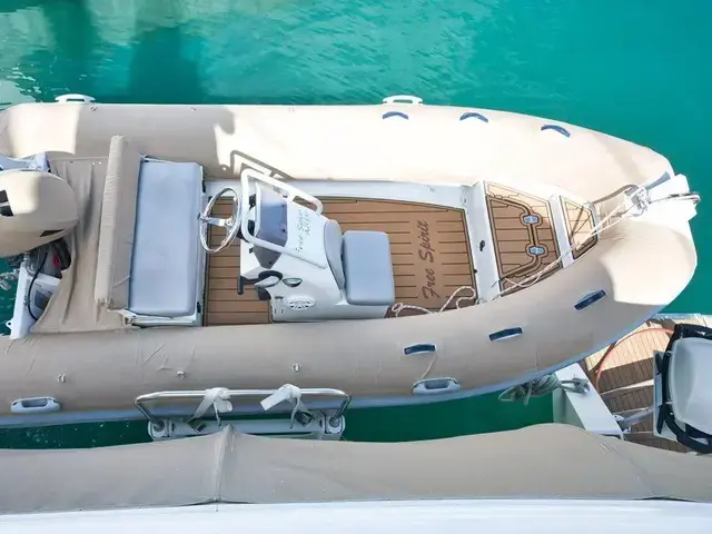 Lagoon 56'