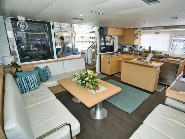 Lagoon 56'