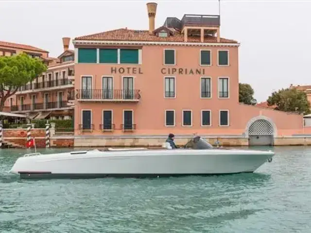 Riva Aqua