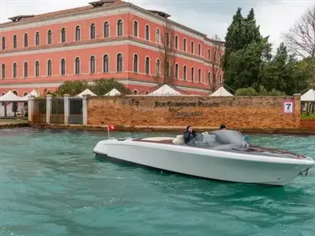 Riva Aqua