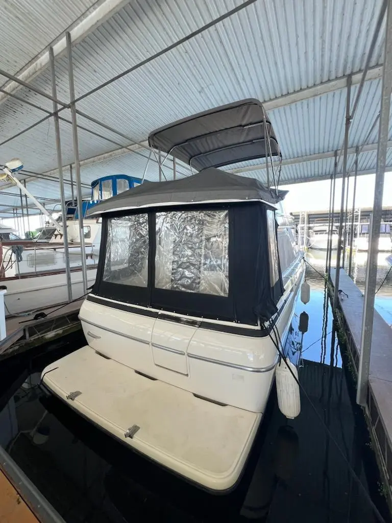 1995 Bayliner avanti 3258