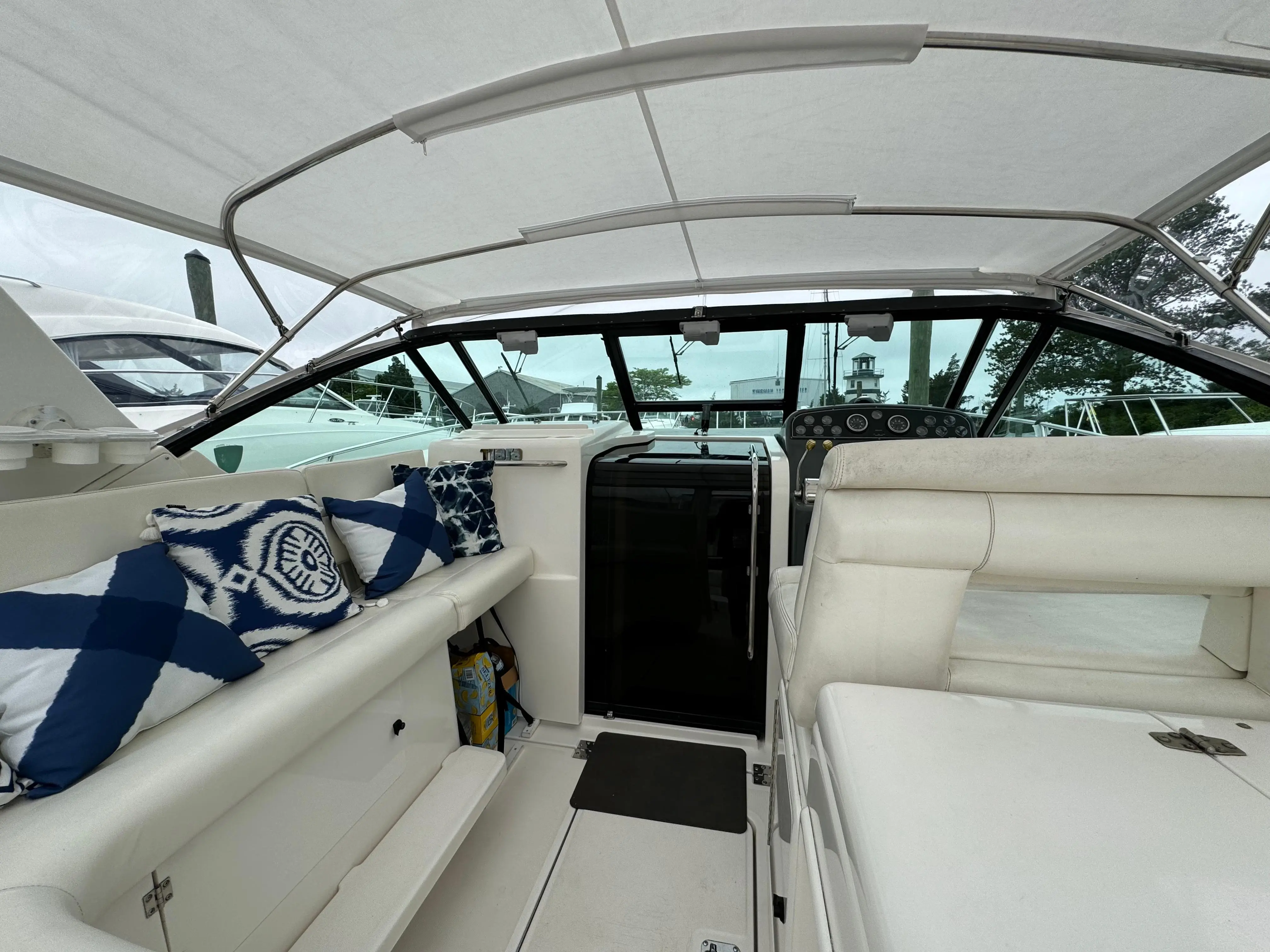 2002 Tiara 35'