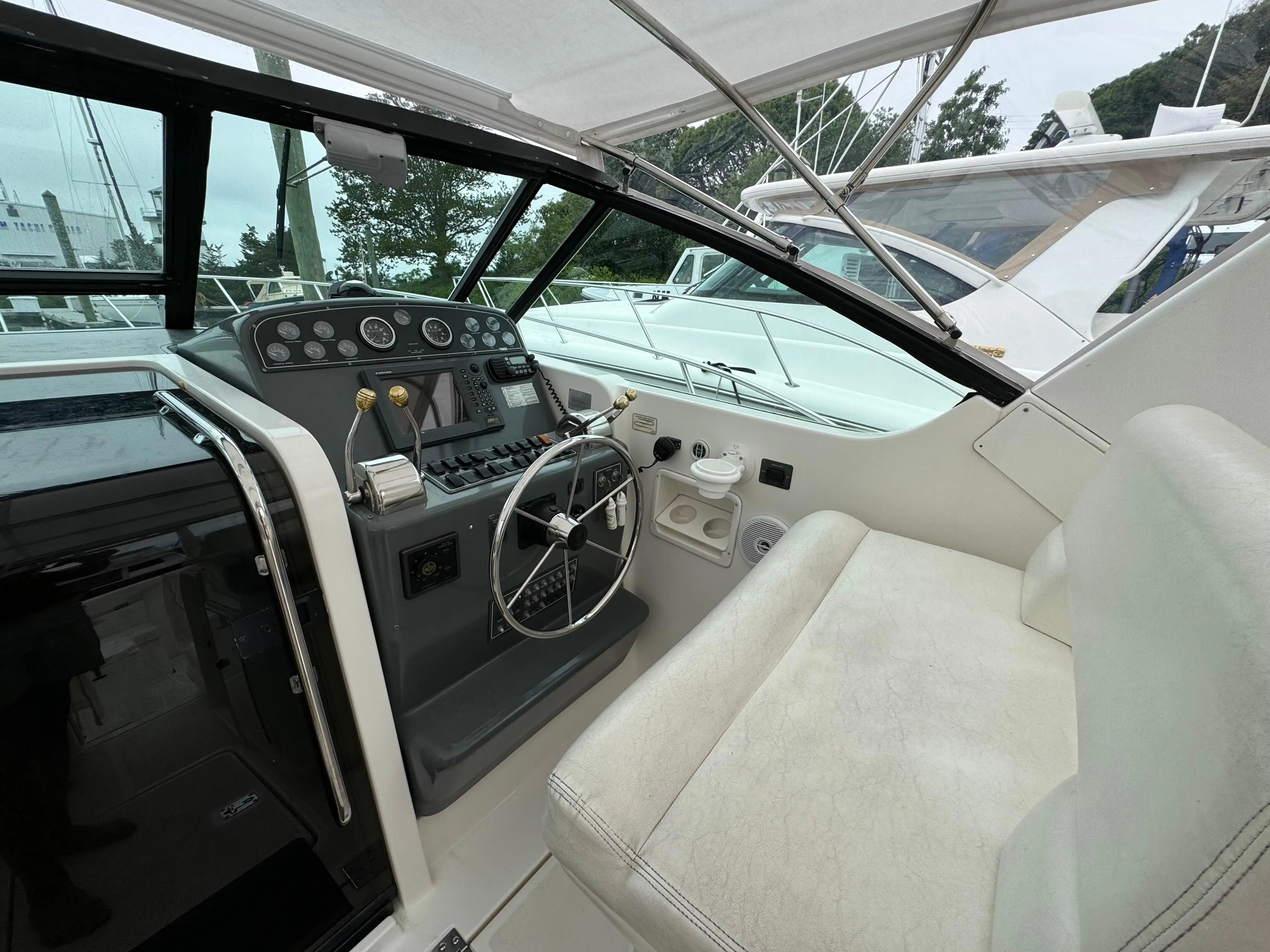 2002 Tiara 35'