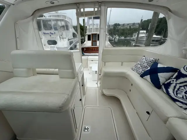 Tiara 35'