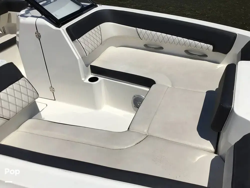 2022 Bayliner dx 2200