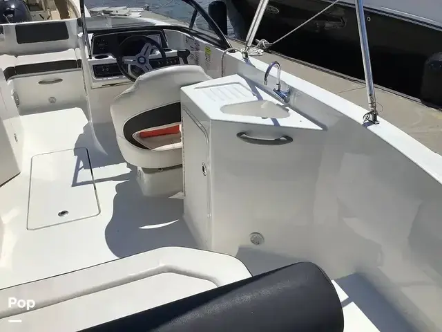 Bayliner Dx2200