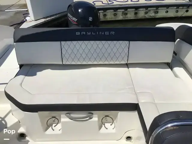 Bayliner Dx2200