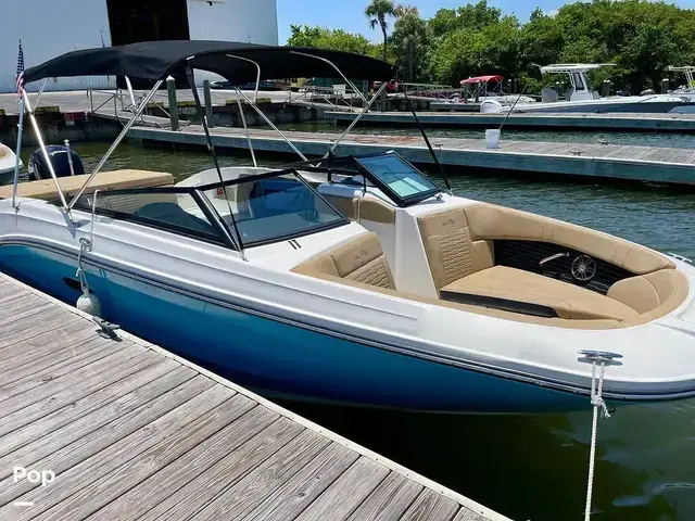 Sea Ray 230 Spx