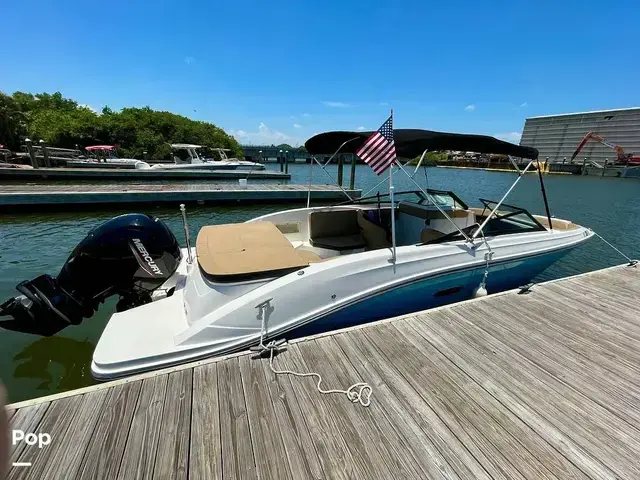 Sea Ray 230 Spx