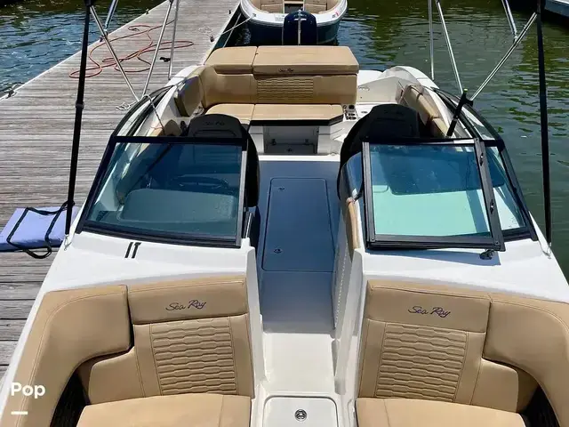 Sea Ray 230 Spx