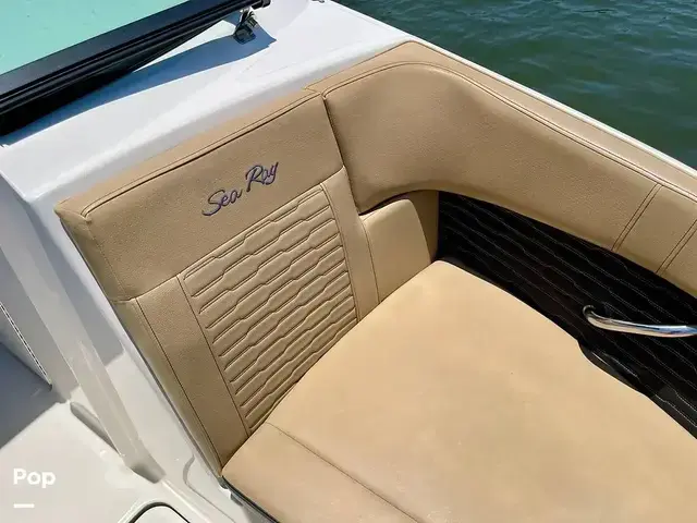 Sea Ray 230 Spx