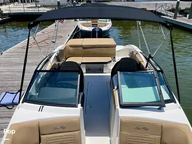 Sea Ray 230 Spx