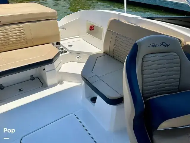 Sea Ray 230 Spx