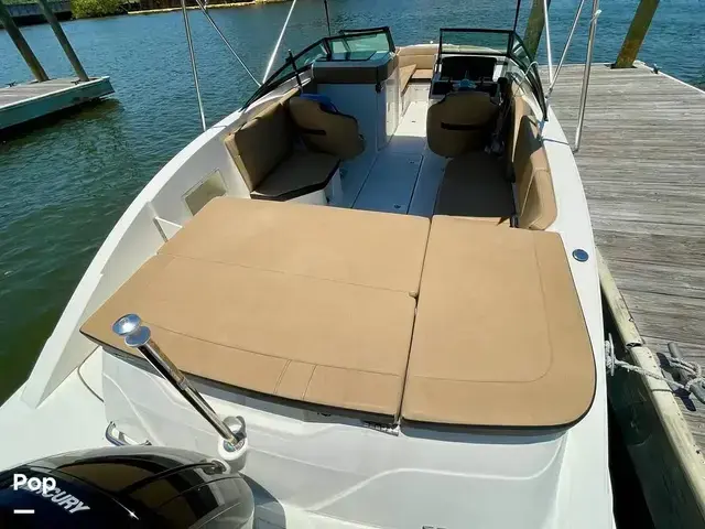 Sea Ray 230 Spx