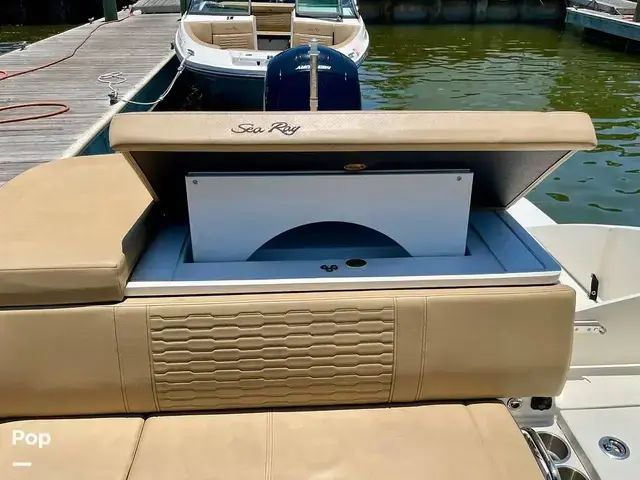 Sea Ray 230 Spx