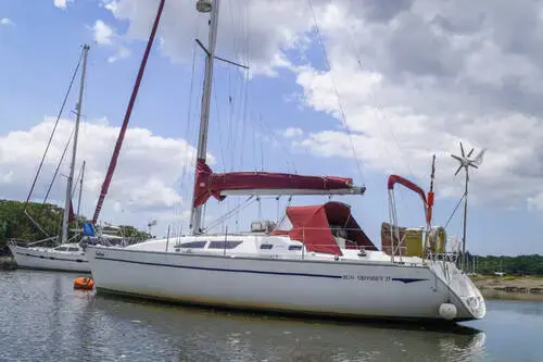 2000 Jeanneau sun odyssey 37