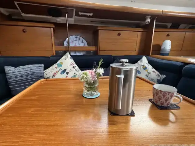 Jeanneau Sun Odyssey 37