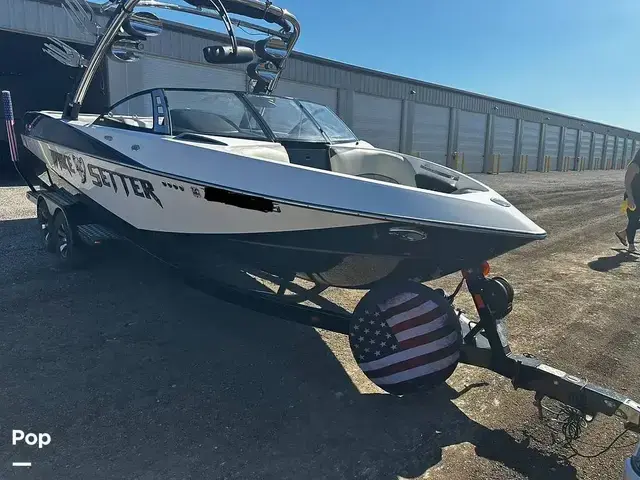 Malibu 247 LSV