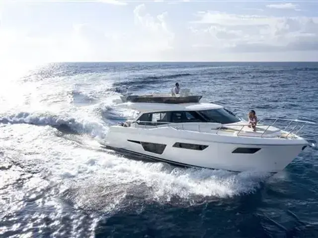 Ferretti Yachts 500