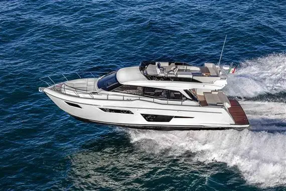 2021 Ferretti 500