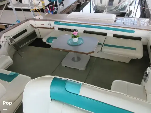 Sea Ray 390 Express Cruiser