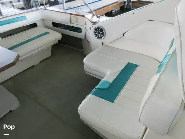 Sea Ray 390 Express Cruiser