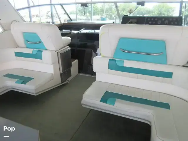 Sea Ray 390 Express Cruiser