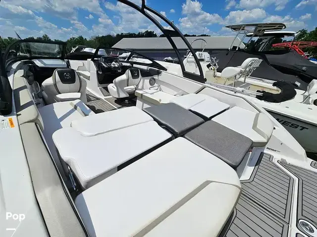 Scarab Boats 215 HO Impulse