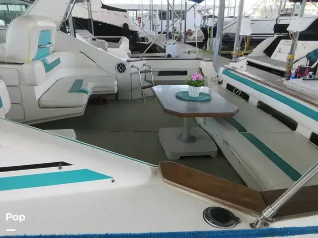 Sea Ray 390 Express Cruiser