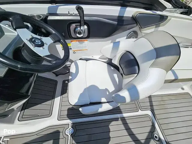 Scarab Boats 215 HO Impulse