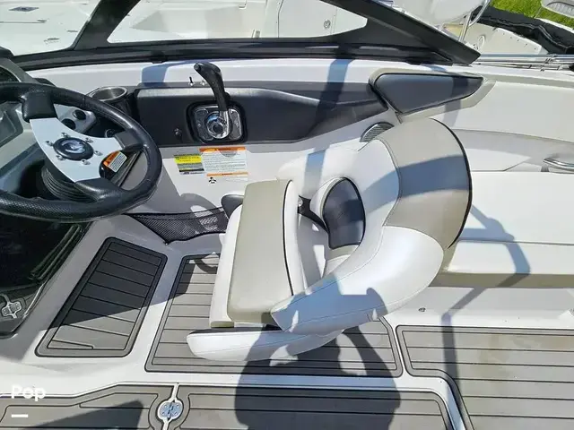 Scarab Boats 215 HO Impulse