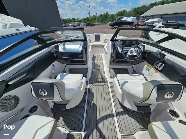 Scarab Boats 215 HO Impulse