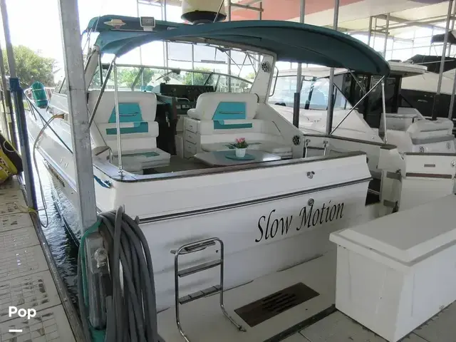 Sea Ray 390 Express Cruiser